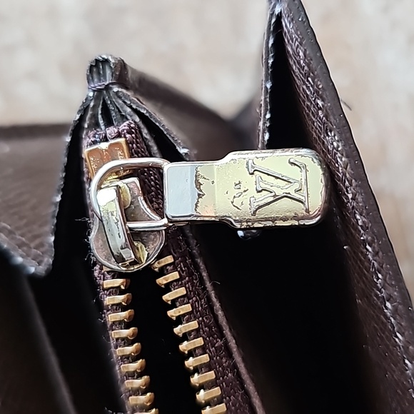 Louis Vuitton Damier Ebene Wallet - Picture 16 of 17